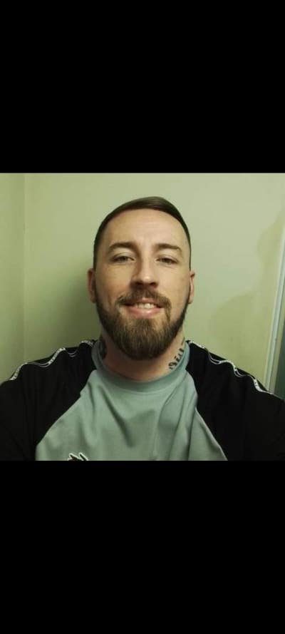 33 year old Male seeks a single or double room Main Photo