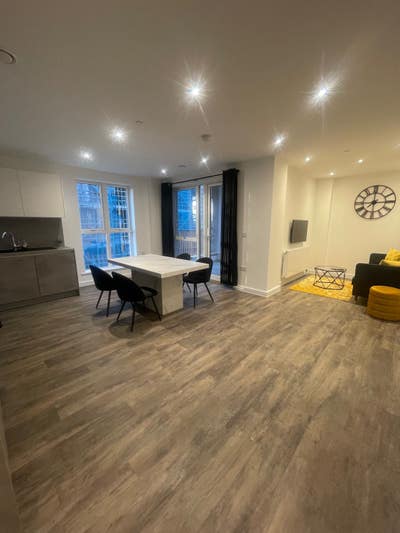 En-Suite Double Room to rent Main Photo