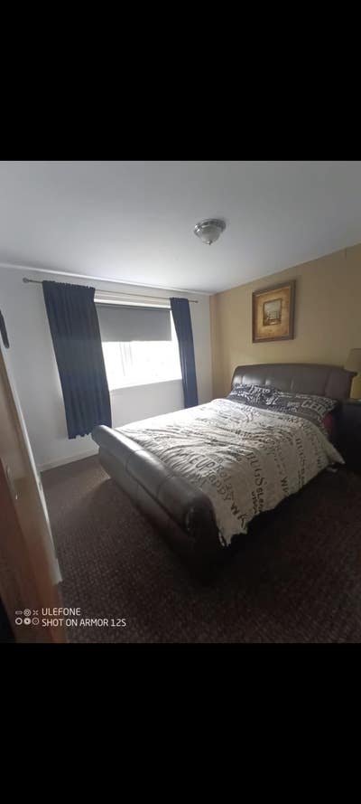 Modern, airy and conveniently located  Main Photo