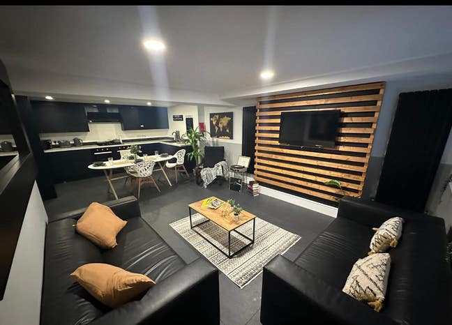 ✨📍Beautiful House Share En-Suite Available👌😍  Main Photo