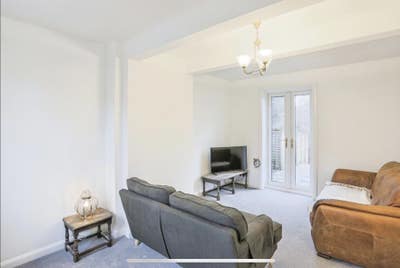 ***Recently Renovated 2 Bedrooms by York Uni*** Main Photo