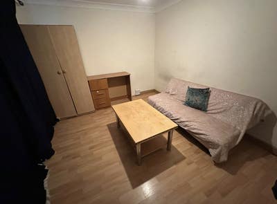 Single double room Inc all bills. Main Photo