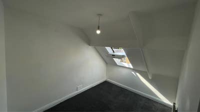 Room for Female only. Town center  Main Photo