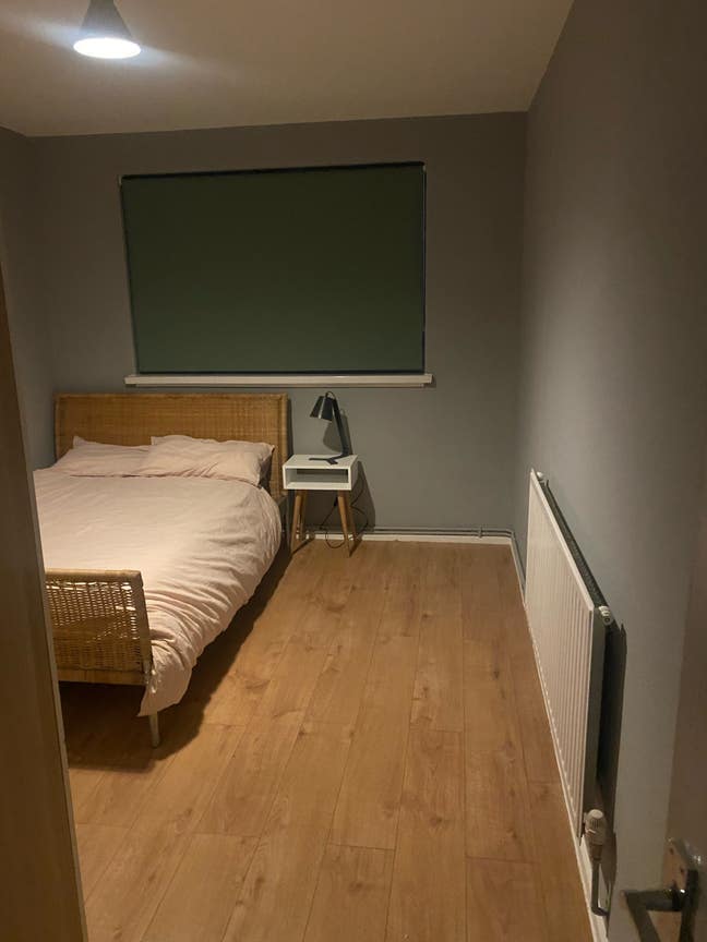 Double Room in SE5  Available 31/10 to 1/12 Main Photo