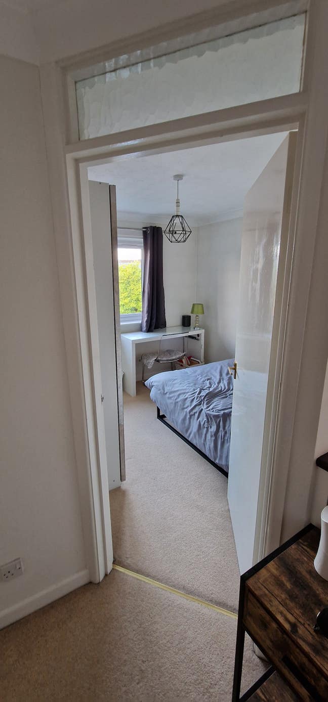 Room in Talbot village Main Photo