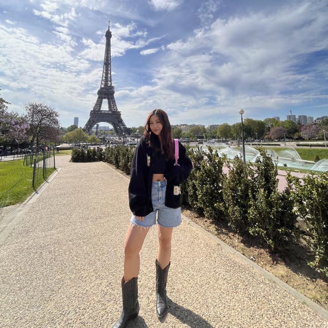 Looking for mid-may let :) Main Photo