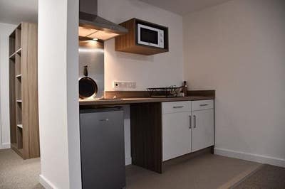 Ensuite studio  Main Photo