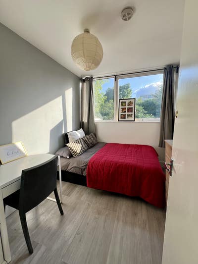 Double Bedroom/Brixton/All Bills Included! Main Photo