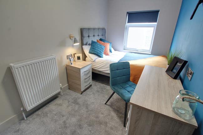 Grace Road LE2 - 6 Bed House Share (4 En-Suites) Main Photo