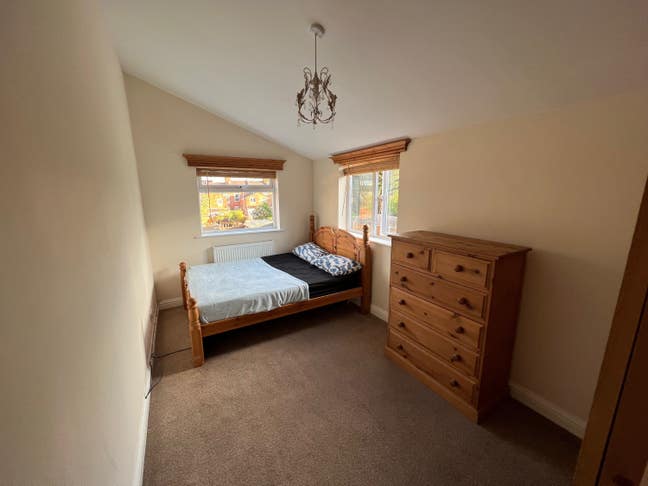 Double room to rent Main Photo