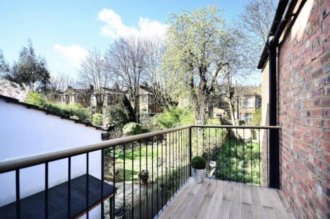  Bills included - Large Double Room, N10 Main Photo