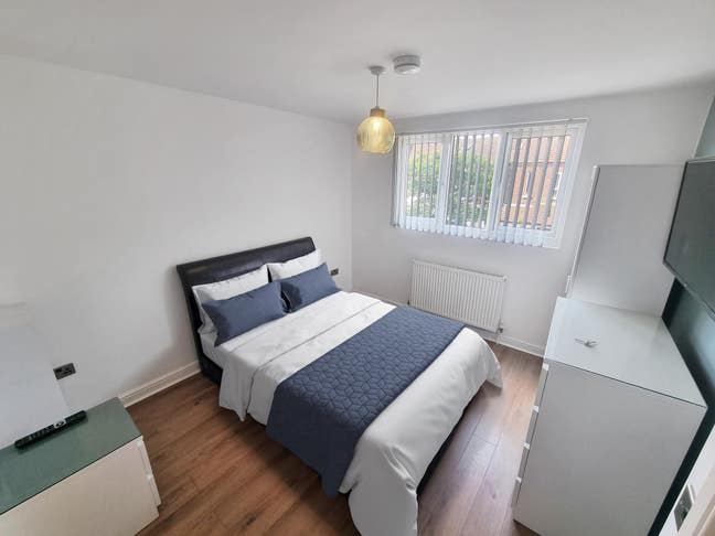 Big en-suite rooms in friendly professional house🏡 Main Photo