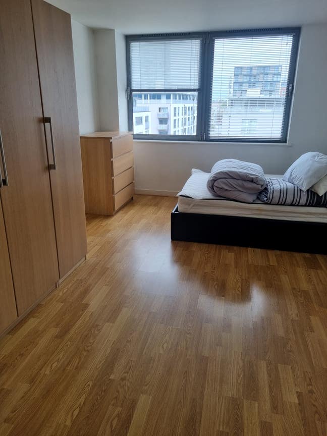 Ensuite bedroom available - Greenwich Main Photo