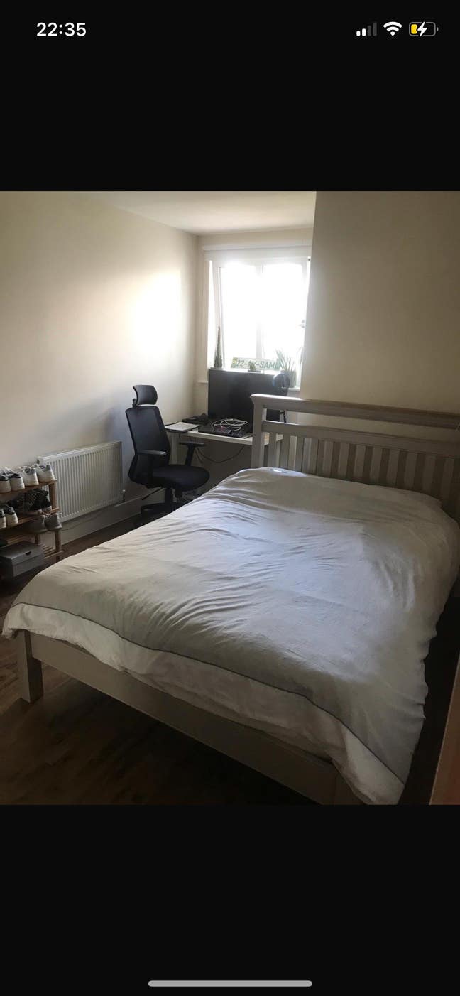Double Bedroom  Main Photo
