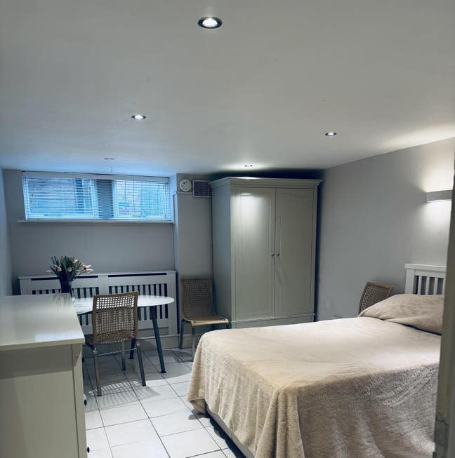 Leamington Spa Centre Double Room & Parking   Main Photo