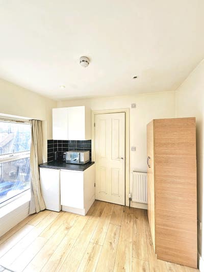 Furnished: Double Ensuite: All Bills Inc Main Photo