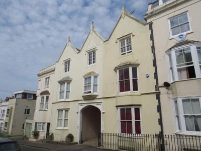 College Place Brighton - 3 BED Main Photo