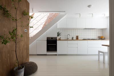 Brand new 1970's Design Lofty House  Main Photo