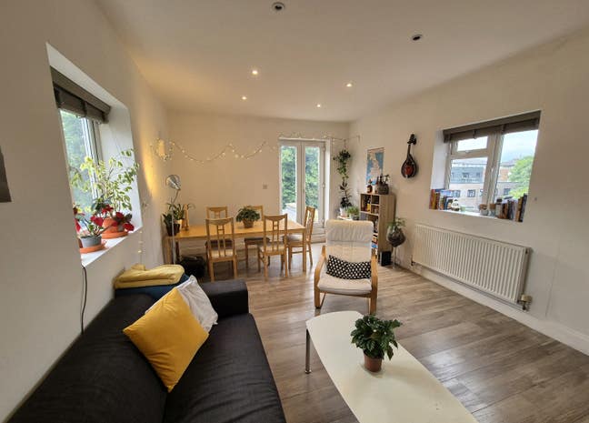 Gorgeous room in modern flat near Finsbury Park Main Photo