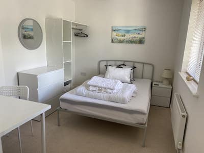 Lovely modern room in a shared house at Derriford Main Photo