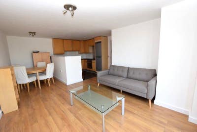 Double Room in Stratford  Main Photo