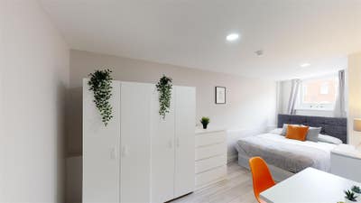 Double Room In Harrow Road, &pound;750 PCM Main Photo