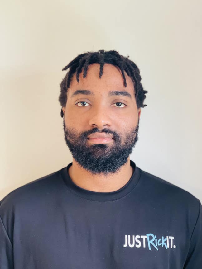  My name is Dapo. I’ve recently started wor... Main Photo