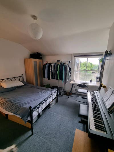 Big Double Room In Cute Flat in Highgate  Main Photo