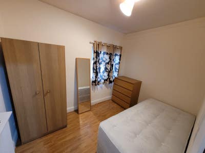 Single room  in Willesden Green Main Photo