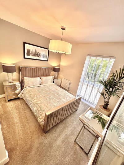 Furnished Double room with E.N.-suite  Main Photo