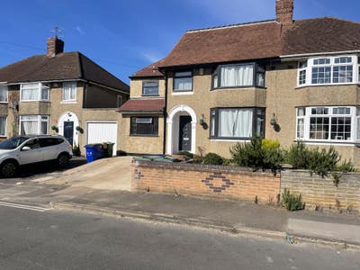 Business Park House. All Bills Included Main Photo