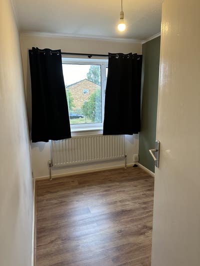 Single room available Main Photo