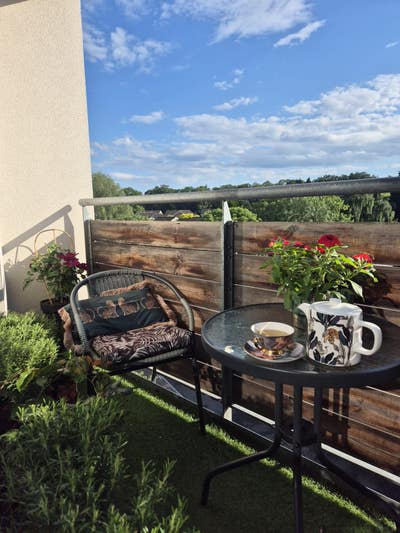 Luxury En-suite by train station-35min to Waterloo Main Photo