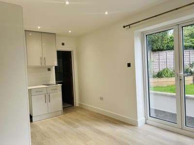 Spare on suite room available.  Main Photo