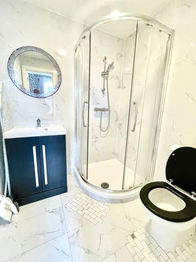 **Bills Included** Quality Studio &pound;1900 Pm Main Photo