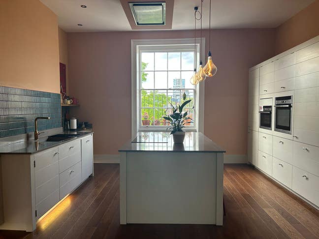 Two Large Double Rooms in prime location (RG1) Main Photo