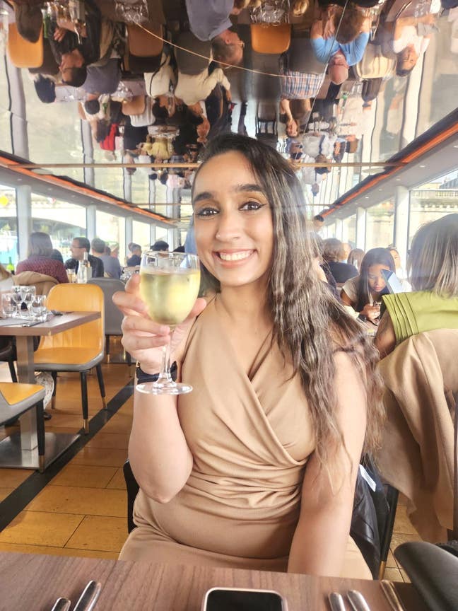 Double room wanted! Main Photo