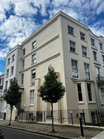 Spacious double bedroom in central London  Main Photo