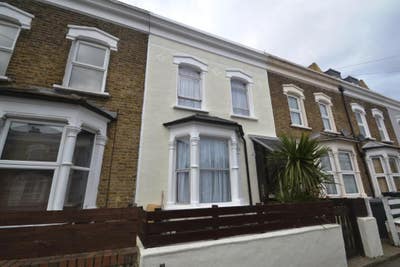 4/5 Bed Charming Victorian - Great for Local Unis Main Photo