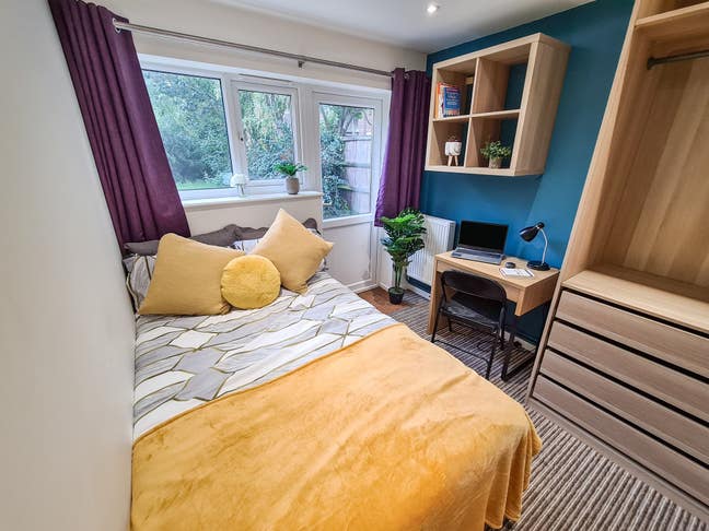 Lovely Bedrooms in a  Nice Home Main Photo