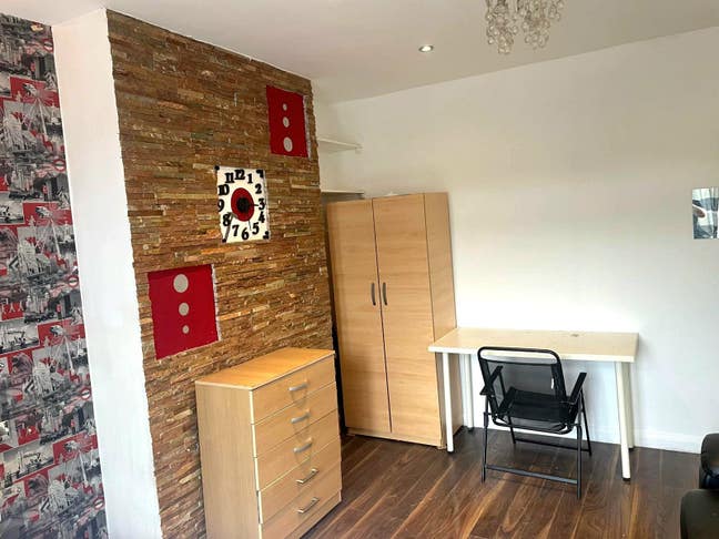 🎉Sales Available - Large Double + inc Bills 🎉 Main Photo