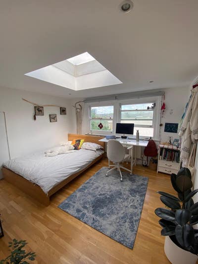 Extra large sunny & cosy double bedroom in duplex  Main Photo
