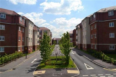 Stunning 2-bed. 2-bath in sought-after location Main Photo