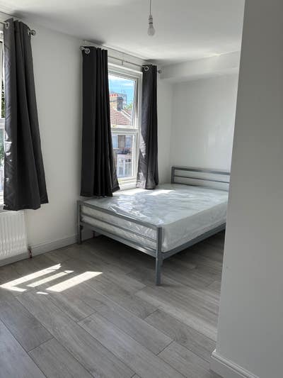 Double En-Suite Room, 5mins to Station Main Photo