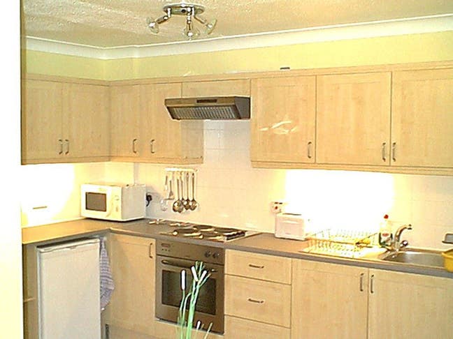 Lovely Double Room in Great House Share Main Photo
