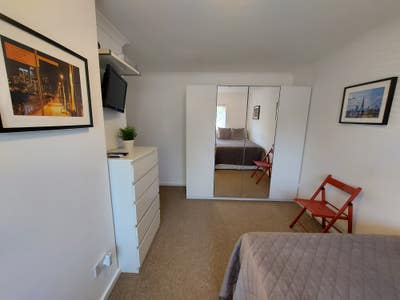 Lovely Dbl Room - Couples Welcome Main Photo