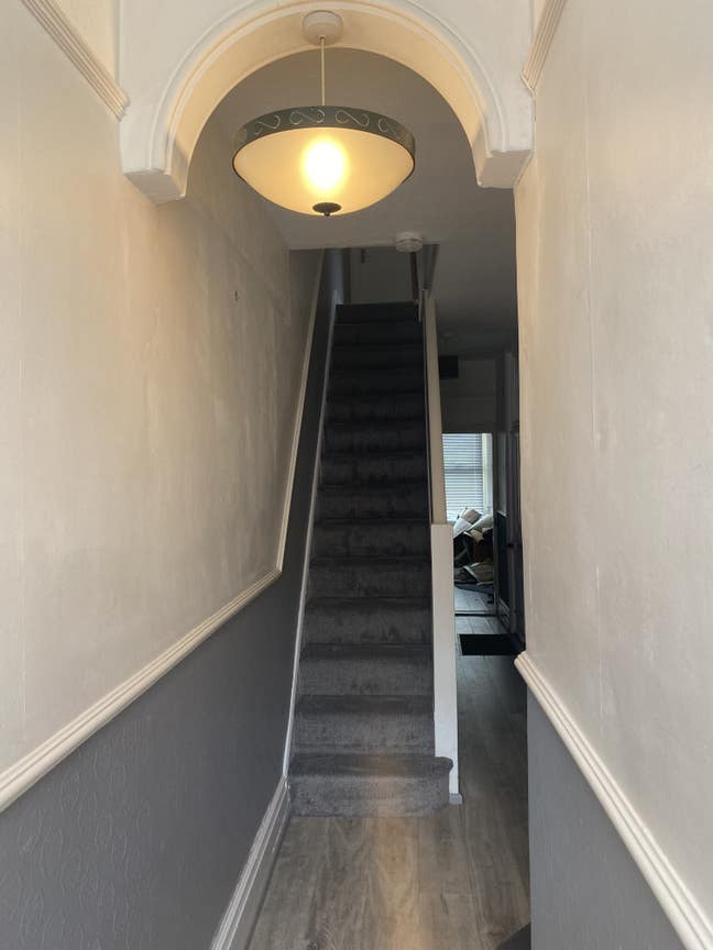 Room in a nice quiet house  Main Photo