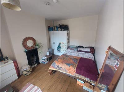 Modern Double room  available close to City Main Photo