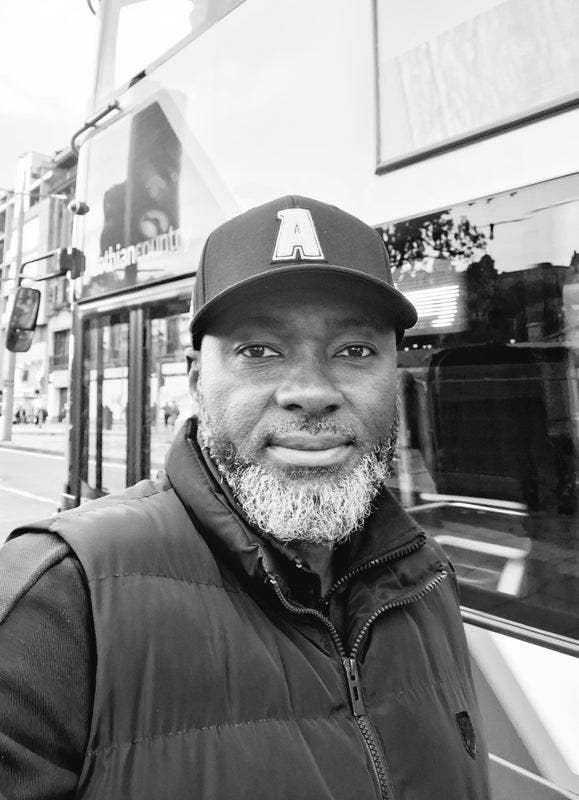 I am a professional male aged 46. I am lookin... Main Photo