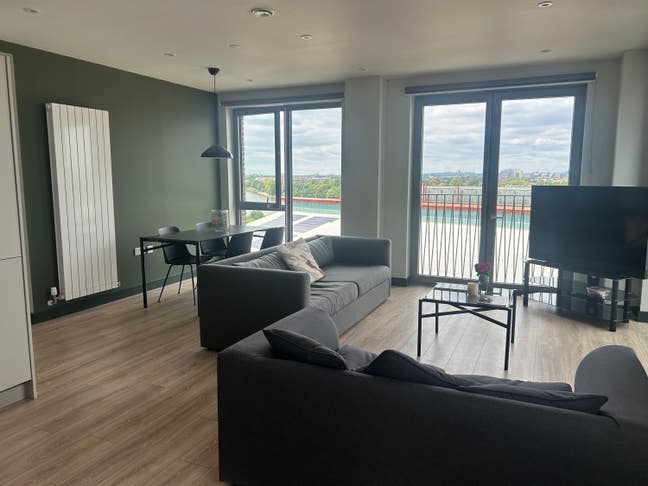 Apartment with gym & heated pool Main Photo